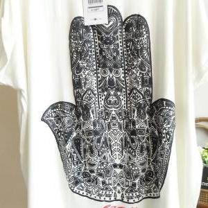 Hand Of Buddha Print T-shirts